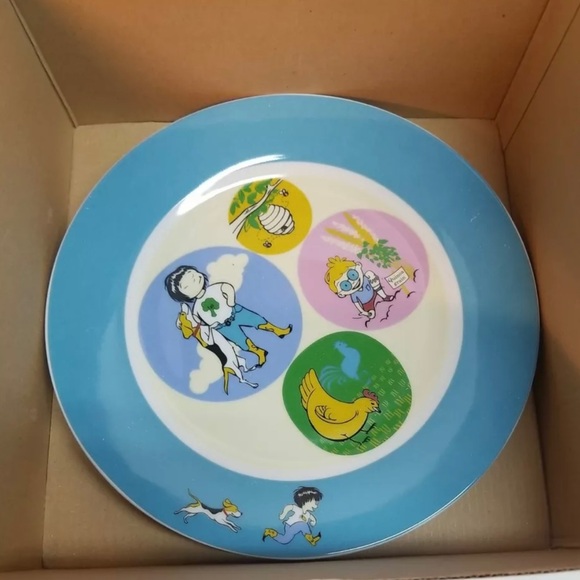 LivLiga Sammie and Sax Kidliga Children's 3 Piece Porcelain Place Setting & Book - Picture 4 of 9